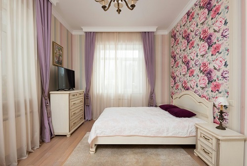 Tv_hotel_szobaban.jpg