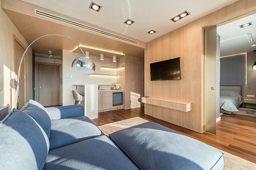 Tv_modern_hotel_szobaban